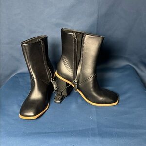 NWOT Time and Tru Black square toe boots